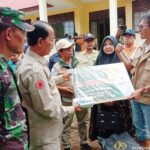 Gubernur Sumbar Serahkan Bantuan Korban Banjir Bandang Mappattunggul Selatan