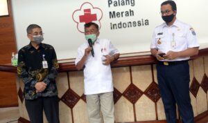 PMI Gandeng Eijkmen untuk Pengobatan Covid-19