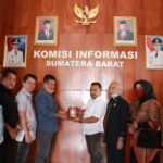 DPRD Sijunjung Gali Keterbukaan di KI Sumbar