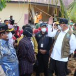Kunjungi Lokasi Bencana Padang Pariaman, Mentri Risma Janjikan Anak Korban Longsor Bekerja di Kemensos