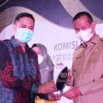 Genius Umar Didaulat jadi Tokoh Keterbukaan Informasi Publik