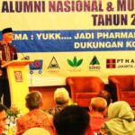 Gubernur Mahyeldi Harap Alumni Farmasi UNAND, Jadi Entrepreneur Bidang Farmasi