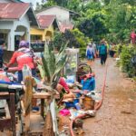 Responsif, Dinsos Kirim Makanan ke Korban Banjir Tabing Banda Gadang
