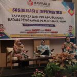 Bawaslu Sumbar Adakan Sosialisasi dan Implementasi Peraturan Tata Kerja dan Pola Hubungan Pengawas Pemilihan Umum