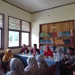 Kehadiran Anggota DPR RI Nevi Zuairina Membawa Angin Segar Bagi Madrasah Tigo Nagari Karena Membawa Bantuan Sarpras