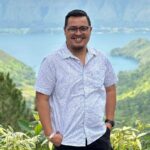 Benni Okva Salurkan Beasiswa untuk 100 Pelajar di Situjuah