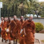 32 Bhikku Jalan Kaki dari Thailand Telah Sampai ke Borobudur