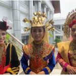 Pemenang FMS 2023, Pukau Elite Sumbar di Paripurna HJP ke 78 DPRD Sumbar