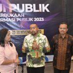 Ikuti Uji Publik KI Pusat   Wagub Sumbar Presentasikan Inovasi Keterbukaan Informasi Publik