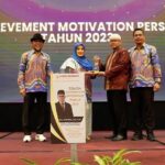 Kadis Kominfo Dinobatkan jadi Tokoh Keterbukaan Informasi Publik