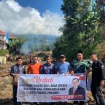 Senator Muslim M. Yatim Salurkan Logistik ke Daerah Galodo Sumbar