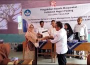 Politeknik Negeri Padang Latih Perpustakaan Digital di SMKN 1 Bukit Sundi