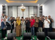 Perkuat Edukasi Keterbukaan Informasi Publik 2025, KI Sumbar dan Kominfotik Gelar Silaturahmi Bersama Media