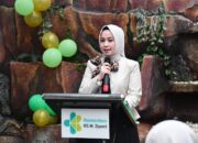 Ketua Dekranasda Kota Padang Ny dr Dian Puspita FA Resmikan Bazar Ramadan Bertemakan 1000 Berkah