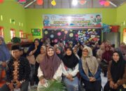 Hj. Nevi Zuairina Bagikan Paket Ramadan di 8 Kabupaten/Kota Dapil Sumbar II