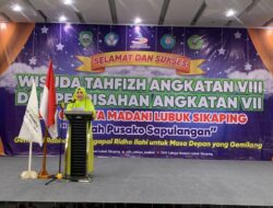 Hj. Nevi Zuairina Hadiri Wisuda Tahfizh dan Serah Terima Bantuan untuk SMPIT Cahaya Madani Pasaman