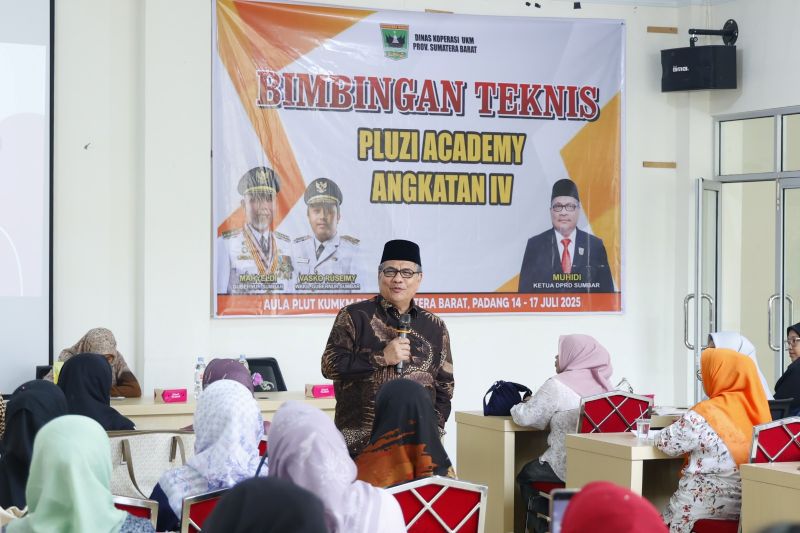 ketua-dprd-sumbar-ajak-pelaku-umkm-bangun-usaha-berbasis-nilai-religius-dan-kolaborasi