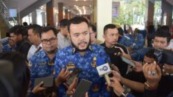 fadly-amran-launching-koperasi-merah-putih-di-seluruh-kelurahan-padang