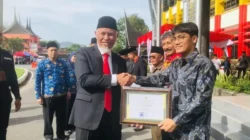 raih-dua-penghargaan,-koperasi-konsumen-keluarga-besar-semen padang-ditetapkan-sebagai-koperasi-terbesar-di-sumbar