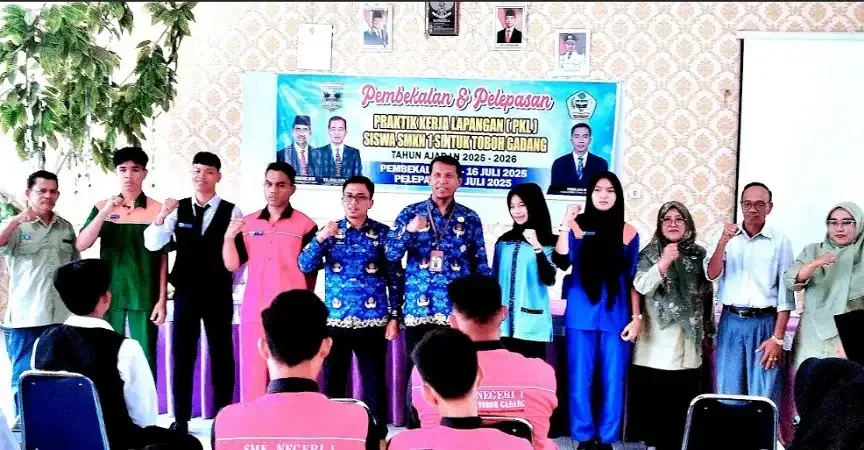 365-siswa smkn-1-sintuk-toboh-gadang-laksanakan-pkl