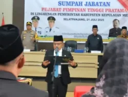 Bupati Lantik Sebelas Pejabat Eselon II Pemkab Kepulauan Meranti