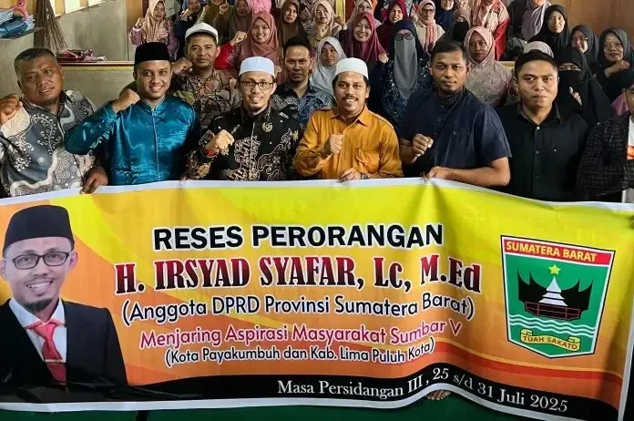 irsyad-syafar-tampung-aspirasi-kemajuan-sekolah-rakyat-dan-masalah-sosial-di-nagari-simalanggang