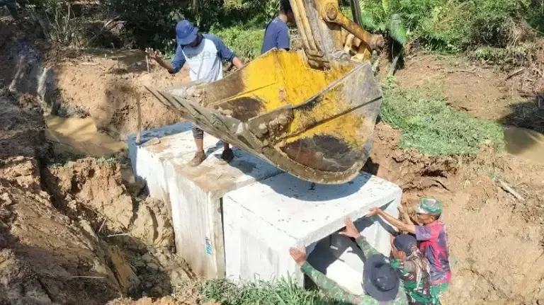 satgas-tmmd-dan-warga-kompak-wujudkan-akses-yang-lebih-baik