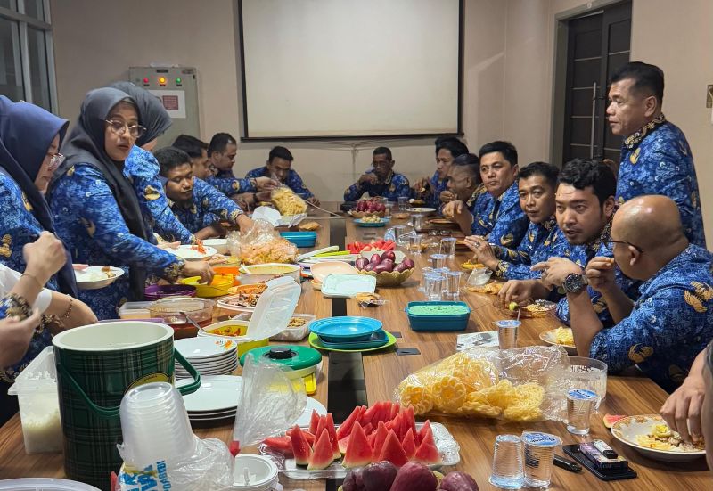 pemprov-sumbar-jadikan-sarapan-bersama-sebuah-inovasi-budaya