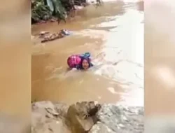 Bidan Pertaruhkan Nyawa Seberangi Sungai, Layani Pasien TBC
