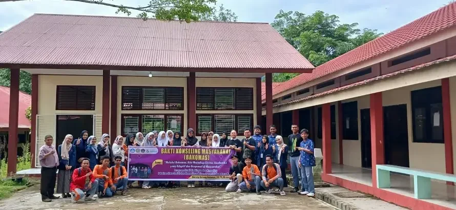 kupas-ai-dalam-pembelajaran,-tim-prodi-bk-upgrisba-gelar-pengabdian-masyarakat-di-sma-negeri-2-koto-xi-tarusan