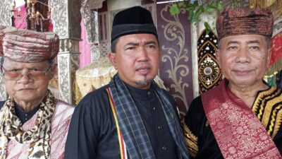 nagari-surantiah-baralek-gadang,-saidal-masfiyuddin-dilewakan-gelar-dt-rj-bilang