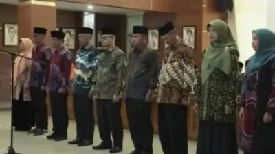 ramlan-kukuhkan-lptq-kota-bukittinggi-periode-2025-2030.