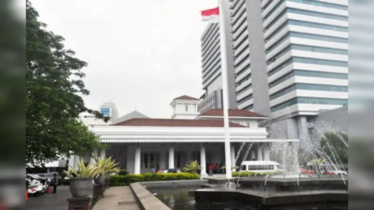 pelantikan-pejabat-pemprov-dki-jakarta-diduga-ada-muatan-politik