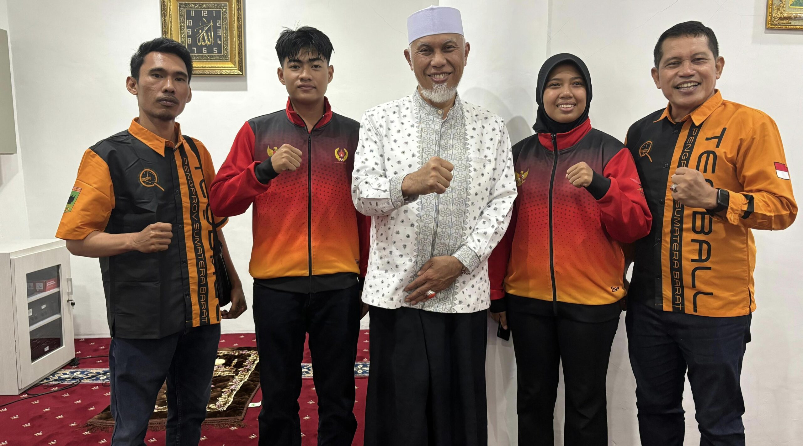 gubernur-lepas-dua-atlet-teqball-ke-pelatnas-sea-games-dan-asian-youth-games