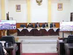 Presiden Prabowo Soroti Korupsi, Walikota Pariaman Simak di DPRD