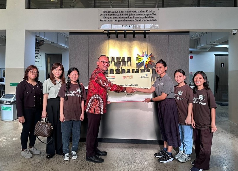 dukung-pendidikan-inklusif,-danamon-peduli-hadirkan-13-pojok-baca-di-kepulauan-mentawai