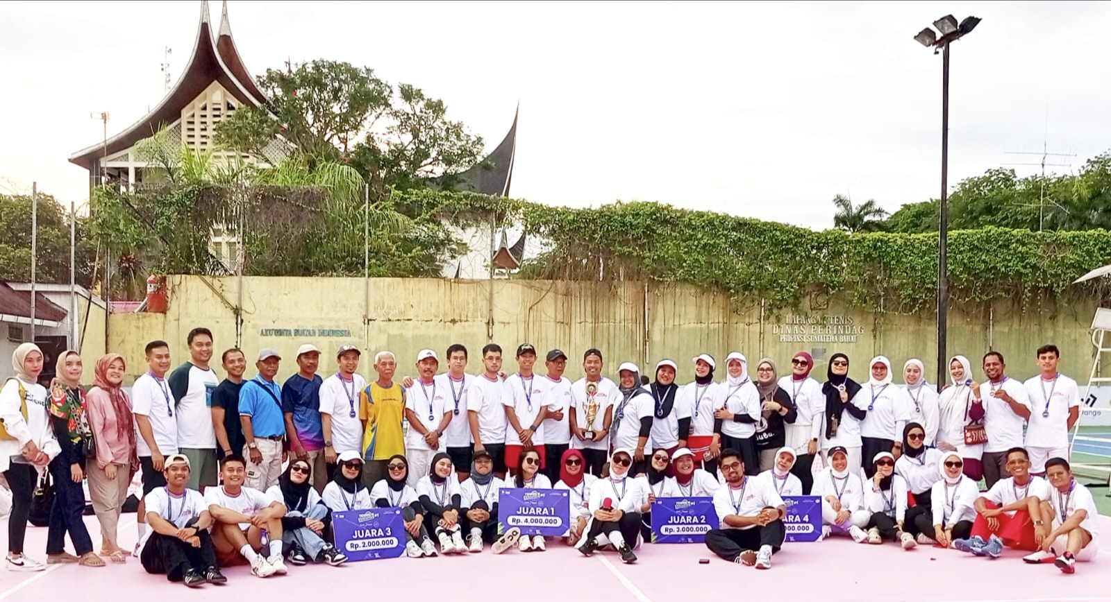 petenis-tim-avengers-merajai-tenis-eksekutif-iwan-tennis-school-2025