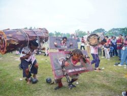 Pawai HUT RI Sungai Duo: Warga Suarakan Kritik Sosial