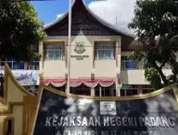 Anggota DPRD Sumbar Beny Saswim Tiga Kali Mangkir Di Panggil Kejaksaan Negeri Padang Dugaan Korupsi KMK