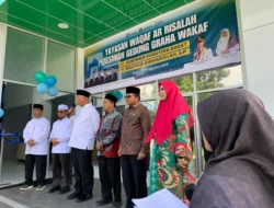 Hj. Nevi Zuairina Hadiri Peresmian Graha Wakaf AR Risalah, Tekankan Pentingnya Literasi Wakaf untuk Kesejahteraan Umat
