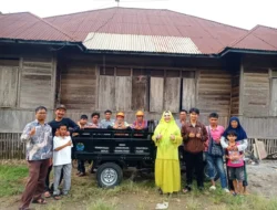 Nevi Zuairina Serahkan Bantuan Bentor untuk Pengelolaan Sampah di Agam