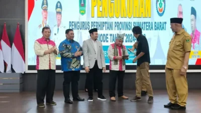 Rahmat Saleh Harapkan Perhiptani Sumbar Perkuat Peran Penyuluh