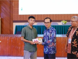 UNAND Salurkan 1.611 Beasiswa Untuk Mahasiswa Angkatan 2025