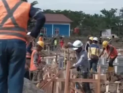Ratusan Pekerja Rela Tak Libur Nataru, Hutama Karya Kebut Pembangunan Huntara di Aceh Tamiang