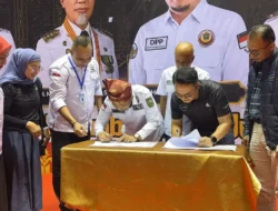 Disaksikan Andre Rosiade, Bank Nagari dan IKM Resmi Perkuat UMKM Perantau Minang di Riau