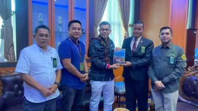 Mardefni: Kedatangan Anggota Komisi III DPR RI ke PN Padang Dinilai Sebagai Intervensi