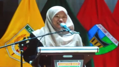 Tanpa Gaji, Tetap Mengajar dan Mengaji: Kisah Rabiatul, Guru Mualaf di Ujung Siberut