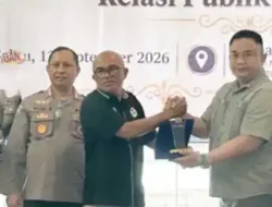 Peduli perkembangan Media, Sonny Affandi Terima Penghargaan dari Relasipublik.com