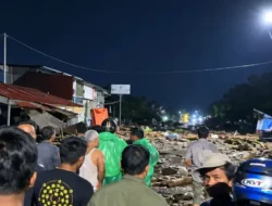 Banjir Bandang Terjang Kawasan Kantor Bupati Solok, 4 Warga Luka dan 11 Kantor Pemerintah Rusak