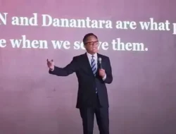 CX100 Award 2026: Dony Oskaria Dorong BUMN Tingkatkan Kualitas Pelayanan